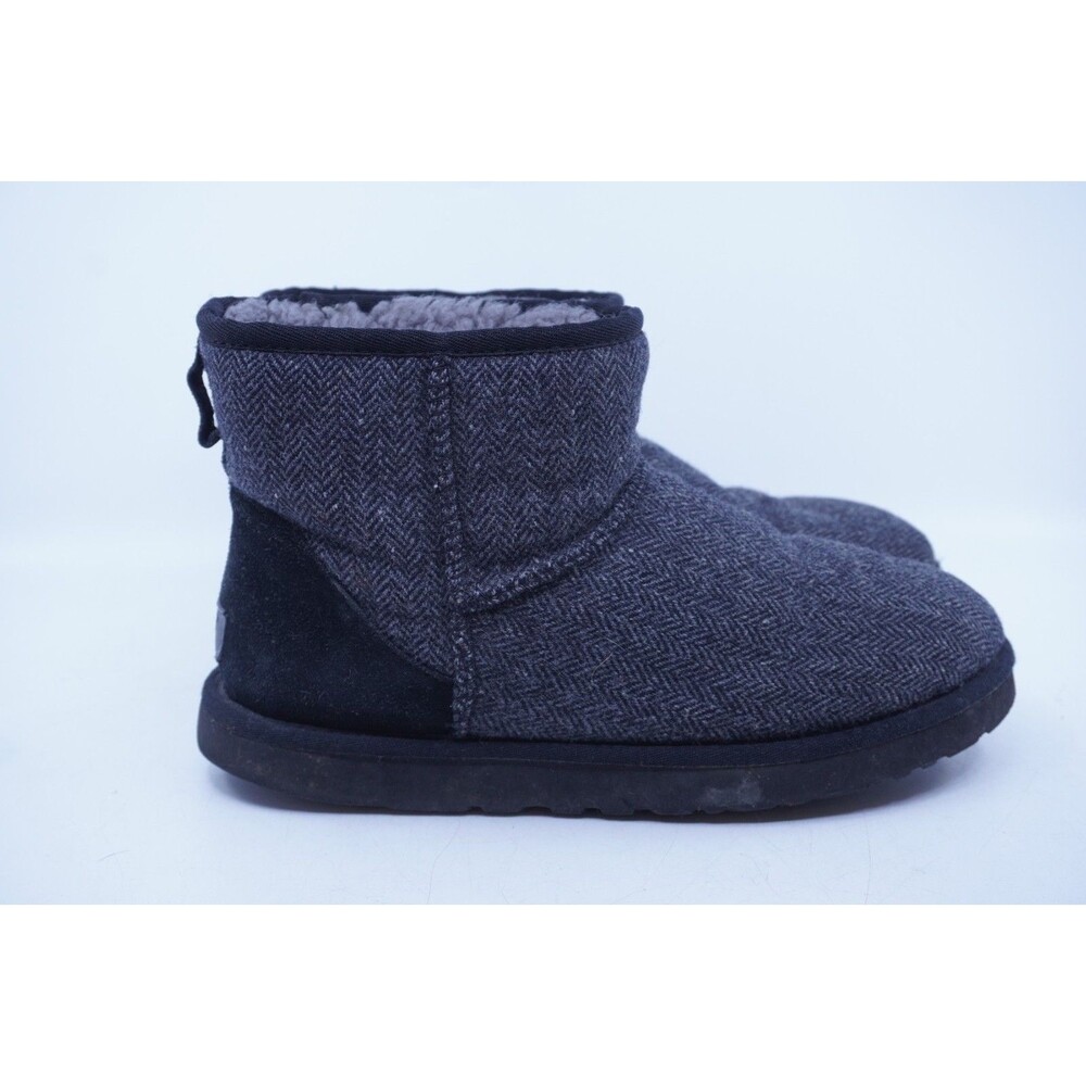 UGG Classic Mini Tweed Boots Men's Sz 9 Women's Sz 11 Sheepskin & Suede Black